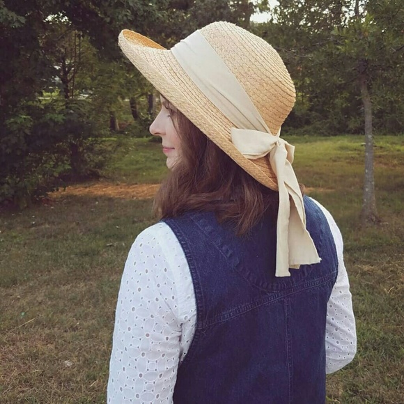 Meet your Posher, Arielle - Picture 4 of 5